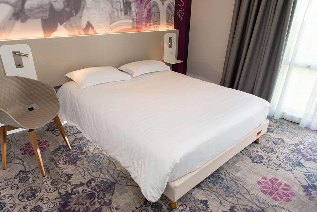 Brit Hotel Nantes Vigneux - L'Atlantel Quarto foto